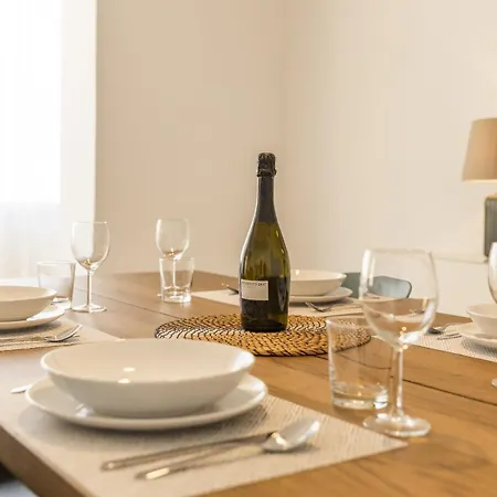 Superlative 3br In The Heart Of By Buena Vista スリーマ