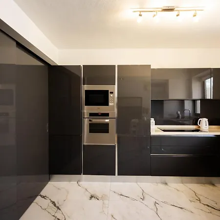 アパート Superlative 3br In The Heart Of By Buena Vista スリーマ